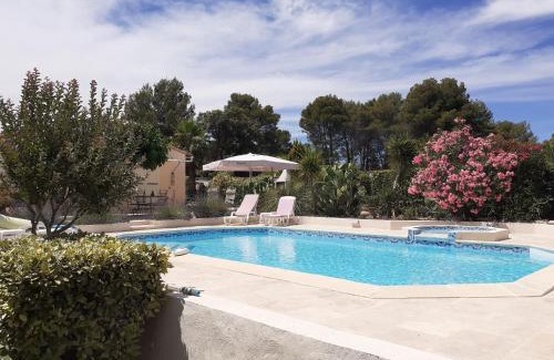 Flayosc Casa | Gîte provençal indépendant avec piscine chauffée : LE SUY BIEN