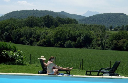 Soueich Apartamento | Gîte Pyrénées Les Trois Montagnes Sarousse