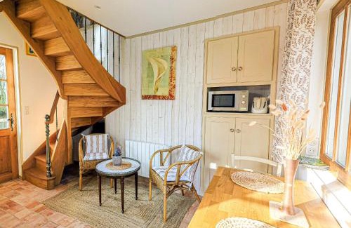 Sable-sur-Sarthe Casa | Gîte rénové au bord de la Sarthe, calme et parking privé - FR-1-410-460