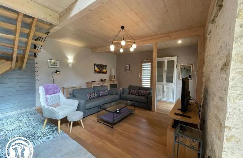 Bourneau Casa | Gîte rénové avec jardin et terrasse près de Thiré, festival de musique baroque, idéal pour familles - FR-1-426-538