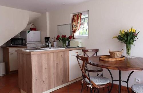 Rochefort-du-Gard Casa | Gîte sous les chênes : pour un séjour ressourçant