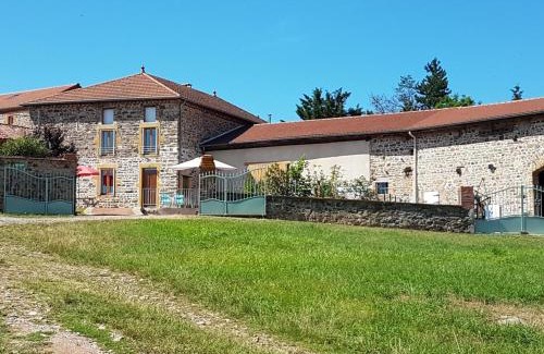 Saint-Paul-de-Vezelin Casa | Gîte spacieux avec cheminée et WiFi - Animaux admis - FR-1-496-87