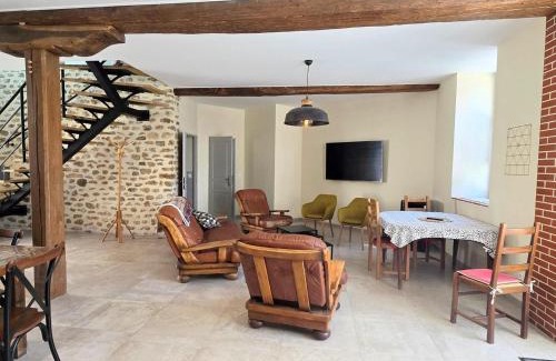Mareil-le-Guyon Casa | Gîte spacieux 200m² en ferme rénovée avec terrasse, à proximité de Montfort l'Amaury et Thoiry - FR-1-527-40