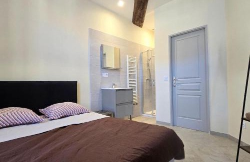 Mareil-le-Guyon Casa | Gîte spacieux 200m² en ferme rénovée avec terrasse, à proximité de Montfort l'Amaury et Thoiry - FR-1-527-40