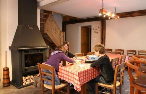 Vagney Casa | Gîte spacieux, confort moderne, 8 pers, terrasse privative, animaux admis, WiFi - FR-1-589-227