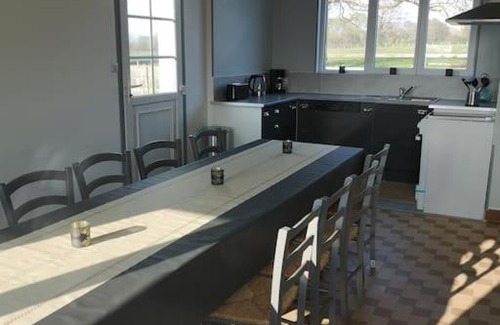 Sainte-Mere-Eglise Casa | Gîte spacieux et chaleureux