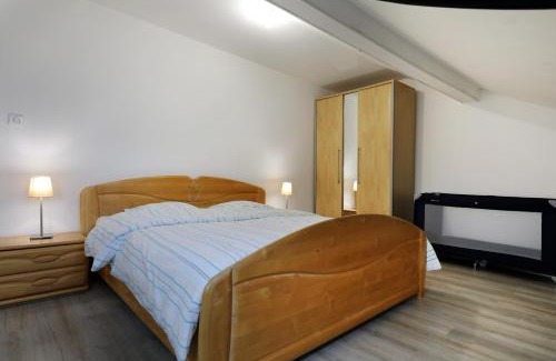 Granges-Aumontzey Apartamento | Gîte spacieux propre proche Gérardmer
