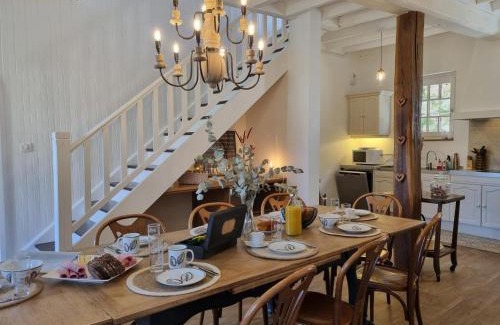Saint-Haon-le-Chatel Casa | Gîte spacieux à Saint-Haon-le-Châtel, animaux acceptés - FR-1-496-371