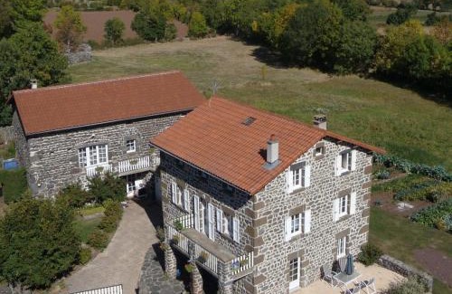 Seneujols Casa | Gîte tout inclus avec terrasse, jardin et parkings, proche Puy-en-Velay et chemins de randonnée. - FR-1-582-323