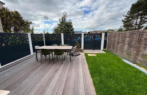 Etaples Casa | Gîte vintage , sauna infrarouge et borne d arcade à deux pas du touquet