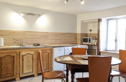 Vauvillers Casa | Gîtes chaleureux près de Luxeuil, jardin commun - FR-1-583-472