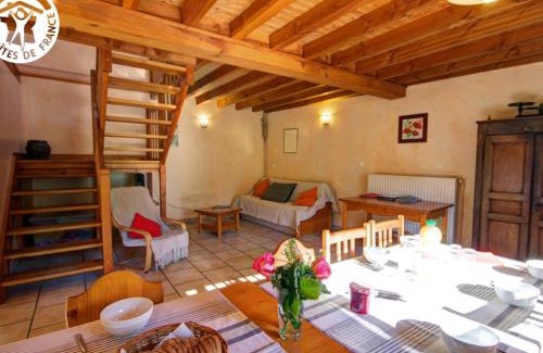 Saint-Didier-sur-Rochefort Casa | Gîtes de charme en pierre, animaux acceptés, jusqu'à 12 pers - FR-1-496-360