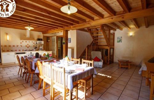 Saint-Didier-sur-Rochefort Casa | Gîtes de charme en pierre, animaux acceptés, jusqu'à 12 pers - FR-1-496-360