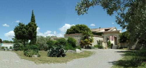 Joyeuse Casa | Gîtes la FENIERE, 110m2, 3 ch, charme, calme et nature, piscine chauffée, sud Ardèche
