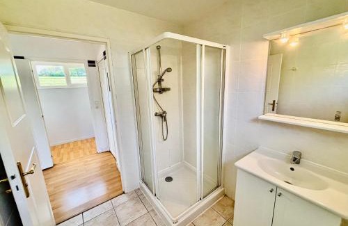 Le Breuil Casa | Gîtes Montvaltin - Villa 15 personnes & jardin