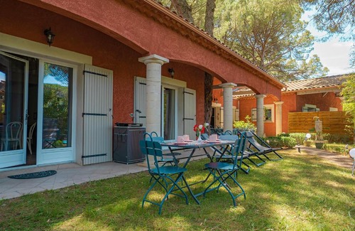 Castillon-du-Gard Apartamento | Gîtes piscine La Bastide des Pins