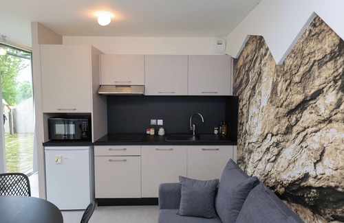 Sainte-Fereole Cabaña | Casas cueva - Piscina climatizada - 10 min de Brive -2 personas