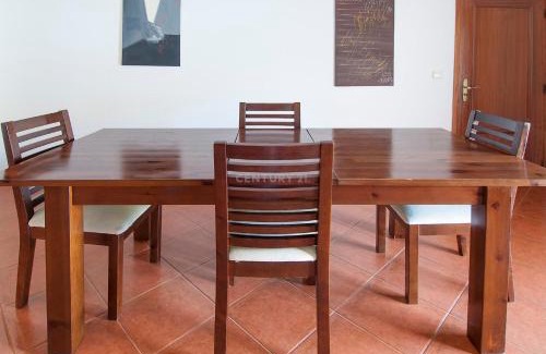 Gois Apartamento | Góis - Casa Belas Vistas - Rio e Montanha na N2