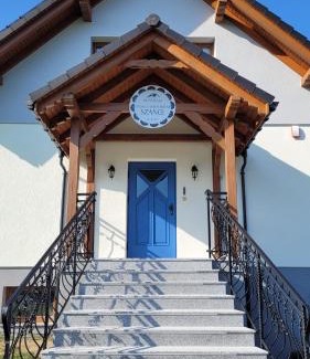 Istebna Casa | Górskie Przysiółki w Koniakowie - Dom z Widokiem Szańce