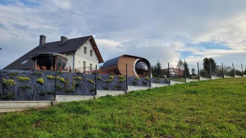 Istebna Casa | Górskie Przysiółki w Koniakowie - Dom z Widokiem Szańce