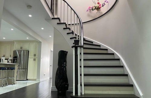 L'Amoreaux Casa | G 50 M Station High-Speed Net Free Parking laundry & cooking Near Pacific Mall