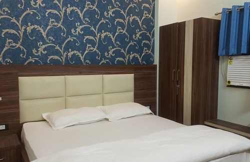 Gaya Hotel | G P Guest House And Banquet Hall