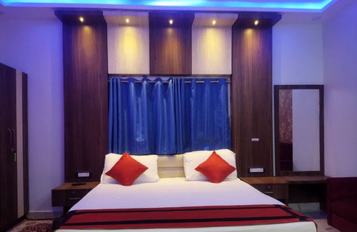 Gaya Hotel | G P Guest House And Banquet Hall