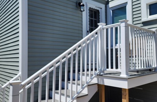 Hampton Apartamento | G St Inn Unit 7 Cozy 2-bedroom apartment in charming Hampton with AC, WiFi