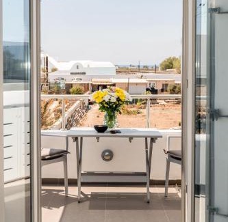 Kamari Apartamento | G & W Suites