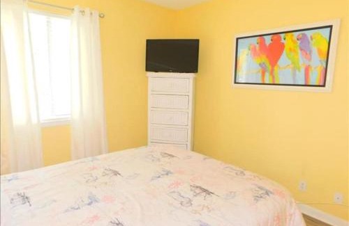 Demere Park Casa | G2 great extra glassed in dining area 3bed 2 5 bath very nice glassed in porch close to clubhouse