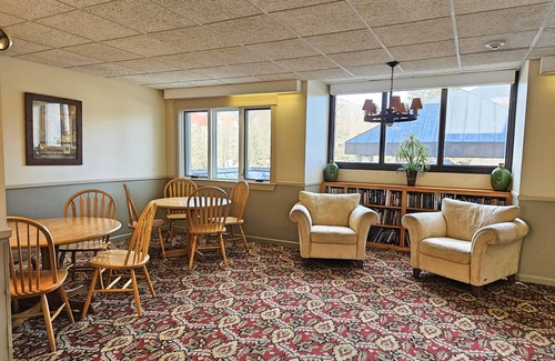 Lincoln Condominio | G204A - Managed by Loon Reservation Service - NH Meals & Rooms Lic# 056365