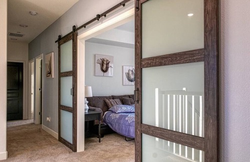Fairfield Casa | G2G - Luxurious Oasis w/ FULL GYM outside the city