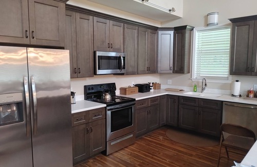 Dover Cabina | Ga Southern University Statesboro, Brooklet, 3-BR Home lodge