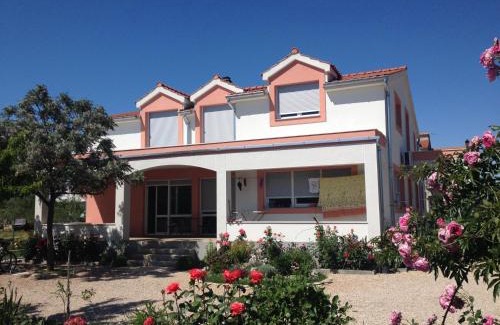 Gradina Casa | Gabi Rooms & Studio Apartment