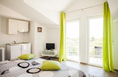 Gradina Casa | Gabi Rooms & Studio Apartment