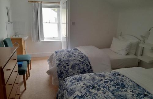 Lynton Casa | Gable Lodge Guest House