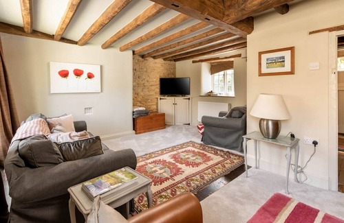 Churchill Cabaña | GABLES COTTAGE, pet friendly in Churchill, Oxfordshire