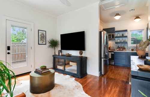 Downtown Cabaña | Gabriel Cottage - New, Luxury, Design, Solitude.