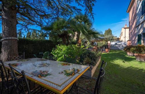 Terricciola Apartamento | Gaby Apartment In Villa, Wifi, Terricciola, Pisa