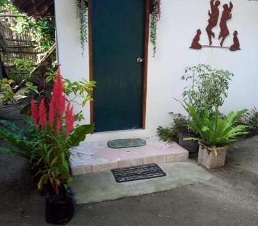 Cauayan Cabina | Gaga Haus on the Beach