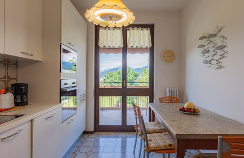 Laveno Apartamento | Gaggetto by Interhome