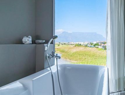 Sunset Beach Casa | Gaia Hydro-Spa and Guest House