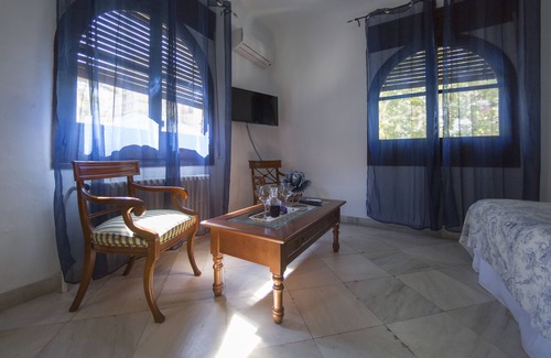 Genil Cama Y Desayuno | Gala Placida Experience 1923