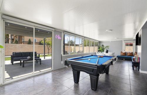 Southwest Anaheim Casa | Galactic Getaway Close to Disney with Pool and Games
