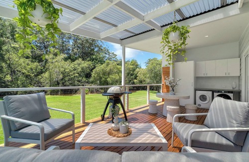 Repton Casa | Galahs by the River Collection – Exclusive Estate Stay in Repton