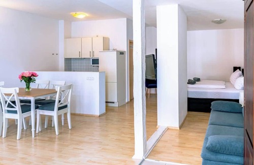 Warnemuende Apartamento | Galeere Summary: Comf