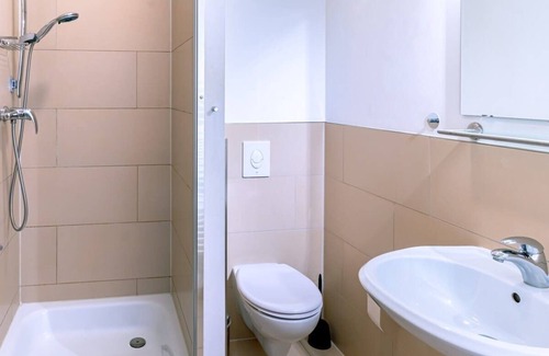 Warnemuende Apartamento | Galeere Summary: Comf
