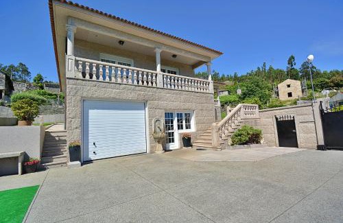 Quintans Casa | GALIHOST - A Casa de Otilia