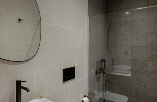 Spata-Artemida Apartamento | Galio Suites Airport by Airstay