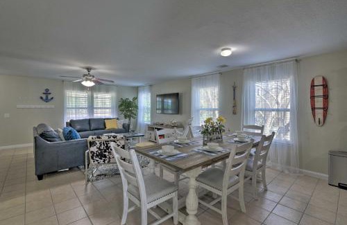 El Lago Casa | Galloping Seahorse Seabrook Home about 4 Mi to NASA!